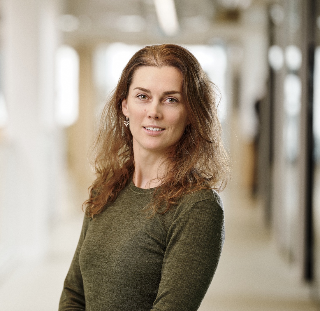 Tine Presterud 00174 BII Portræt