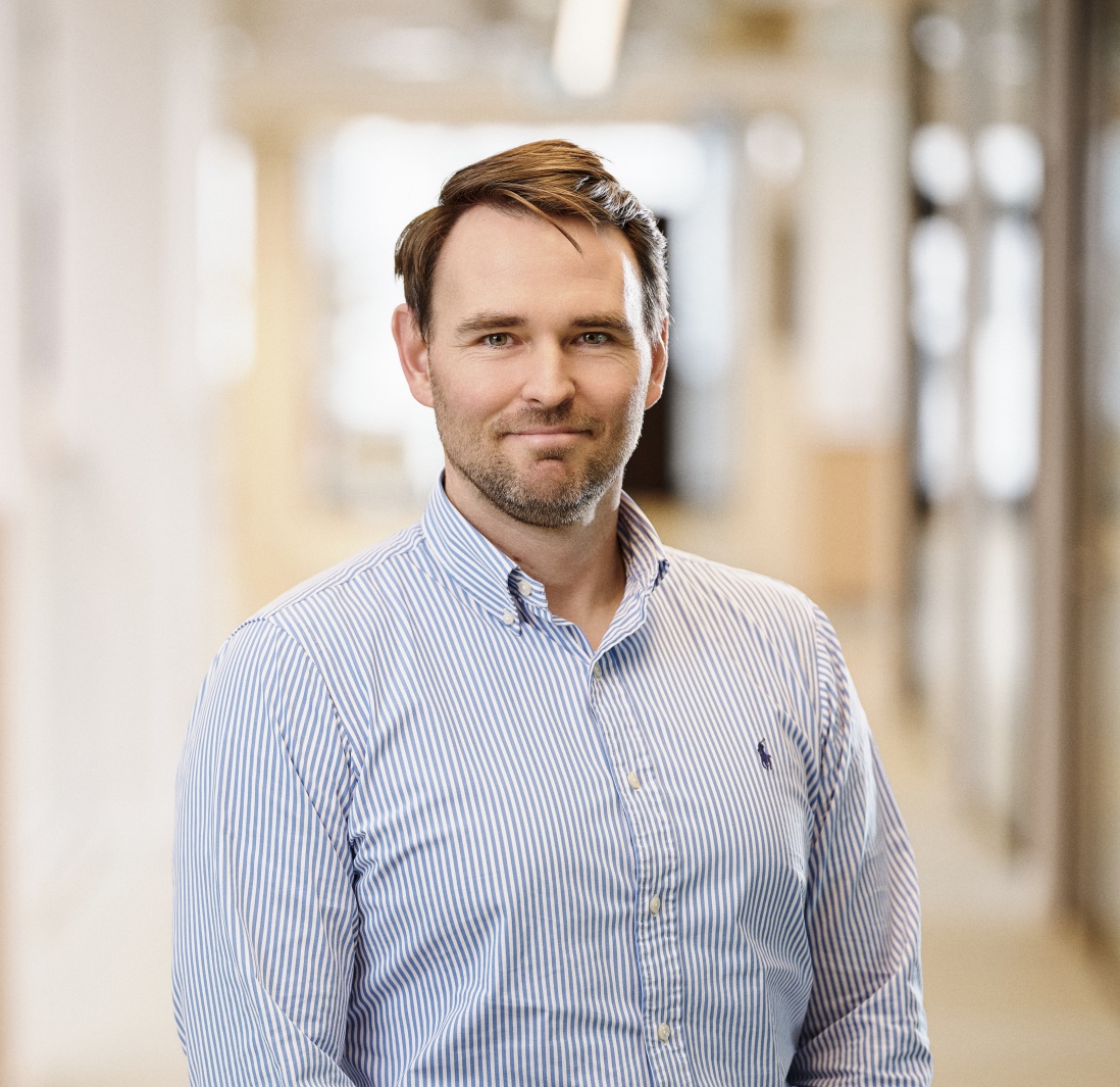 Simon Fredholm 00738 BII Portræt