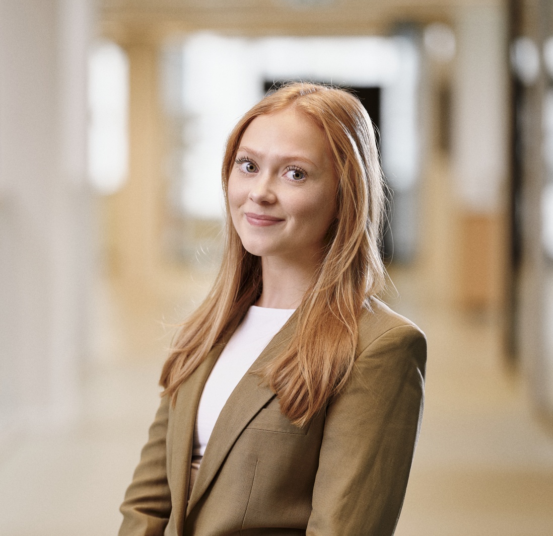 Emma Tellefsen 00885 BII Portræt