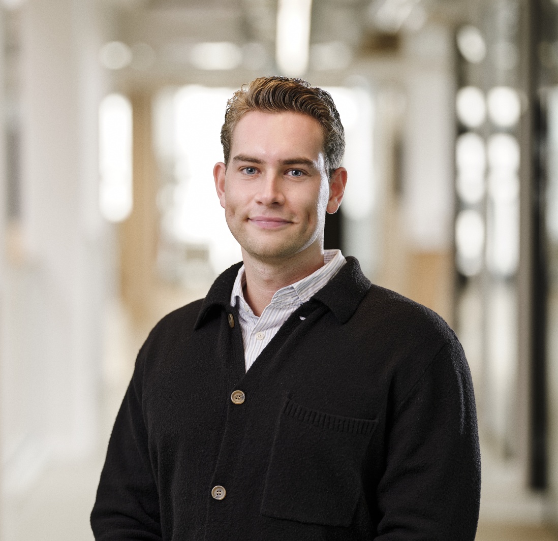 Emil Krogh Lyseen 00373 BII Portræt